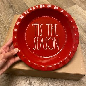 🎄Rae Dunn Holiday Pie Plate🥧